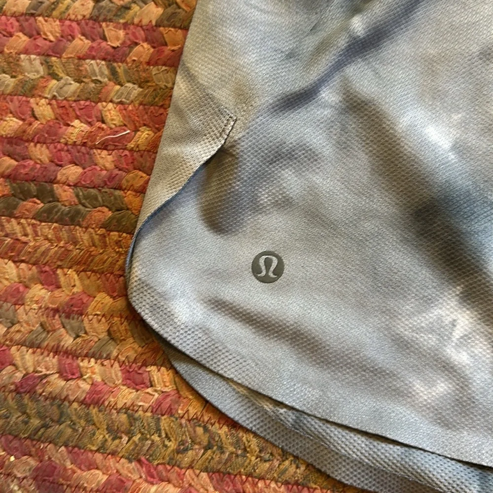 LULULEMON LIGHTWEIGHT RUN KIT TANK DIAMOND DYE WHITE BLACK